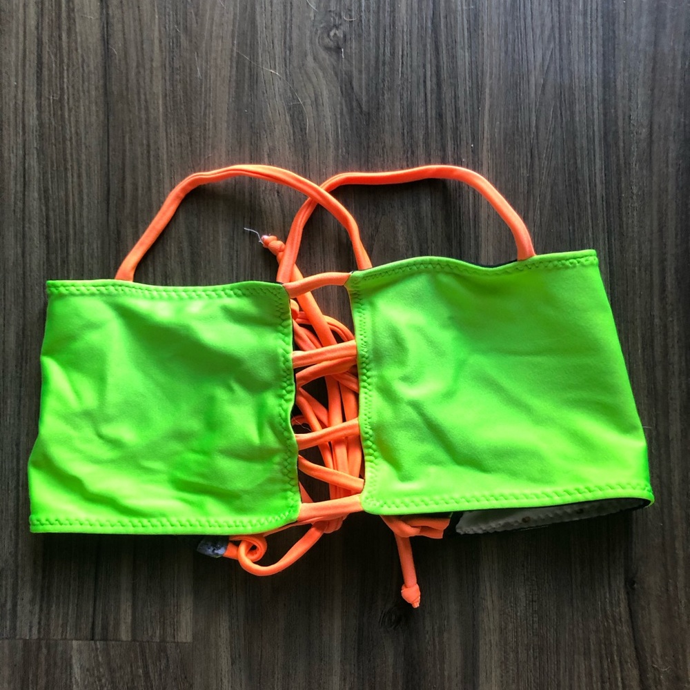 Savage swim bikini top
